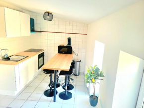 Charmant appartement 2 chambres 400 m centre gare